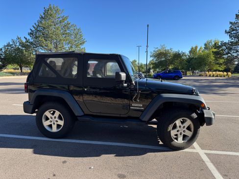 Used 2012 Jeep Wrangler Sport AWD/4WD image 5