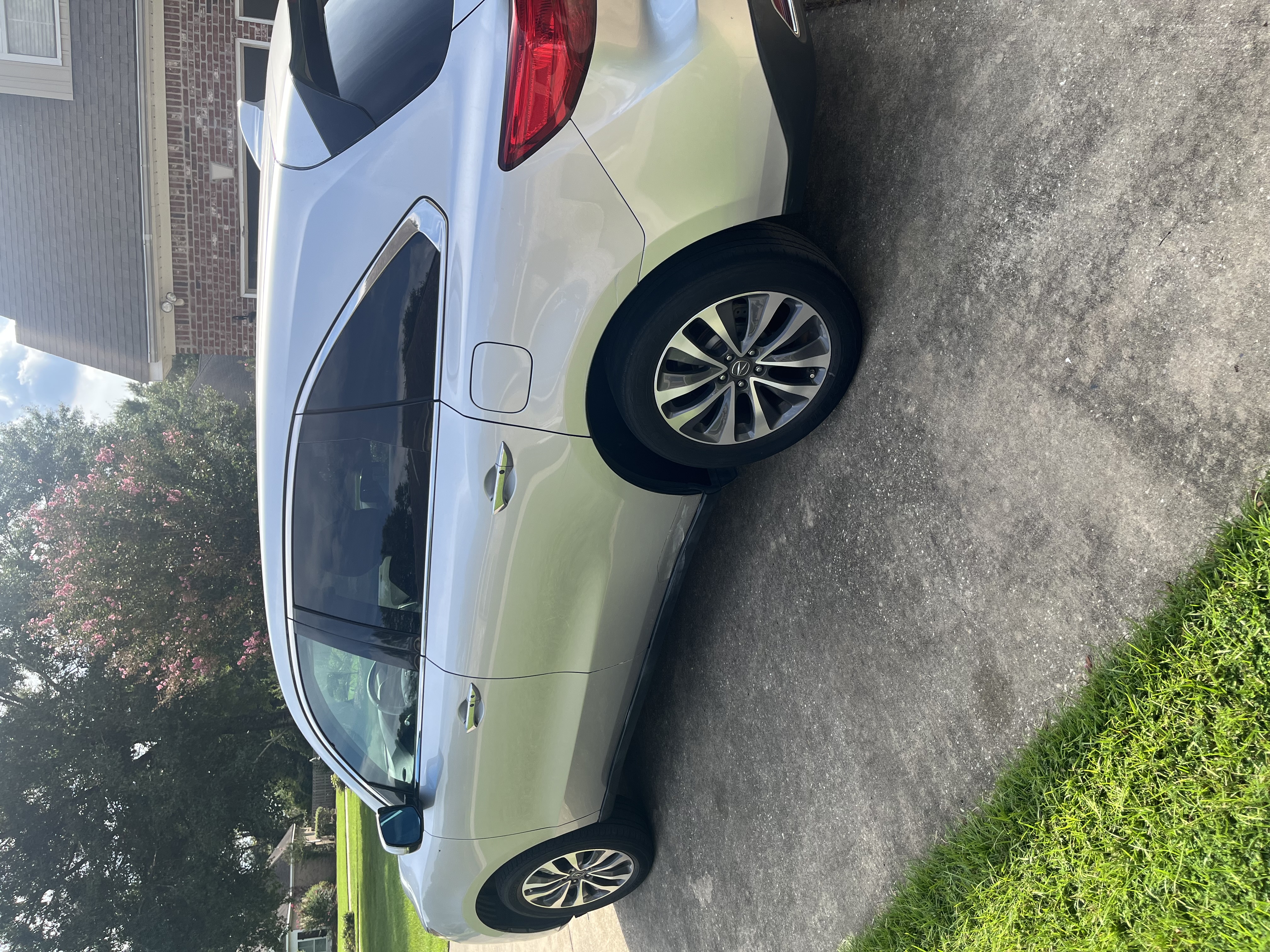 Used 2015 Acura MDX w/ Technology Package FWD image 4