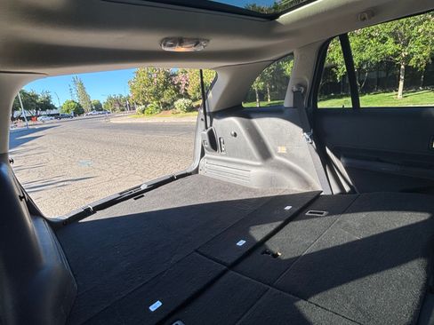 Used 2010 Ford Edge Limited AWD/4WD image 9