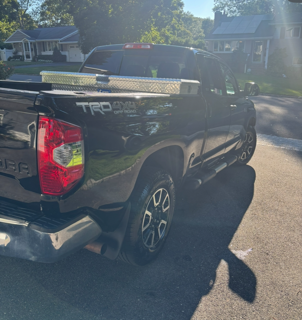 Used 2016 Toyota Tundra SR5 w/ TRD Off Road Package AWD/4WD image 8