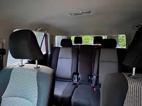 Used 2023 Toyota 4Runner SR5 AWD/4WD image 16