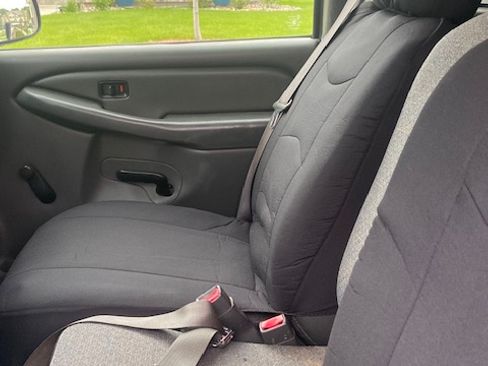 Used 2005 Chevrolet Silverado 1500 W/T image 12