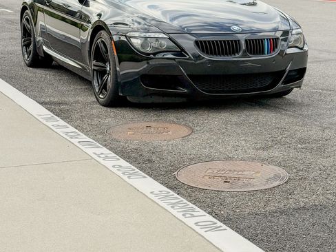 Used 2008 BMW M6 Coupe RWD image 4