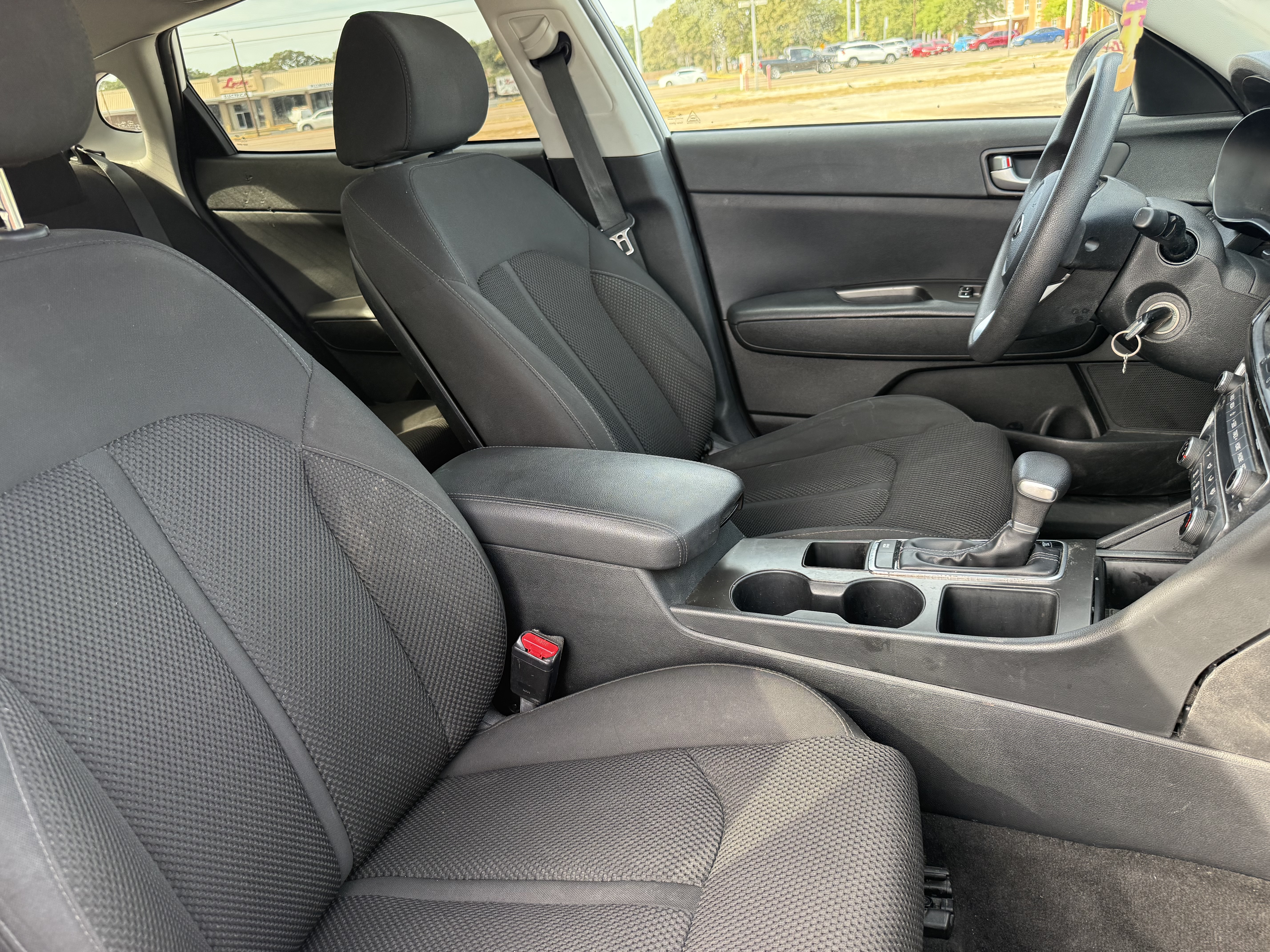 Used 2019 Kia Optima LX FWD image 14