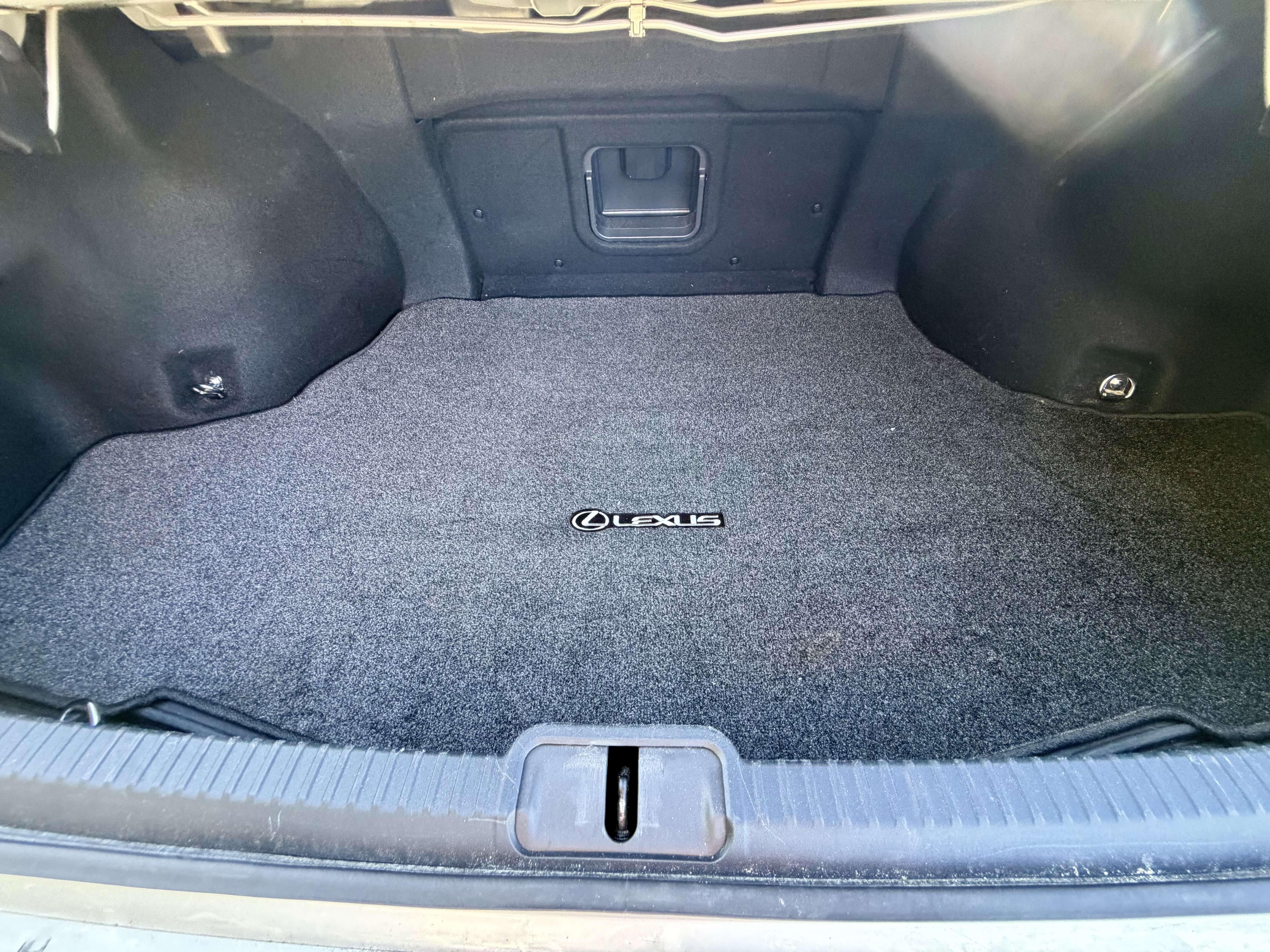 Used 2019 Lexus ES 300h FWD image 13