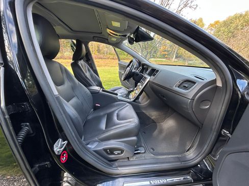 Used 2016 Volvo S60 T5 Premier image 19