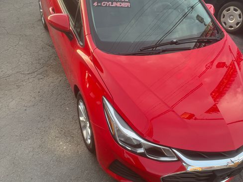 Used 2019 Chevrolet Cruze LS w/ LS Convenience Package image 2