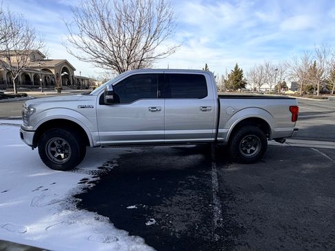 Used 2019 Ford F150 Platinum w/ Equipment Group 701A Luxury image 6