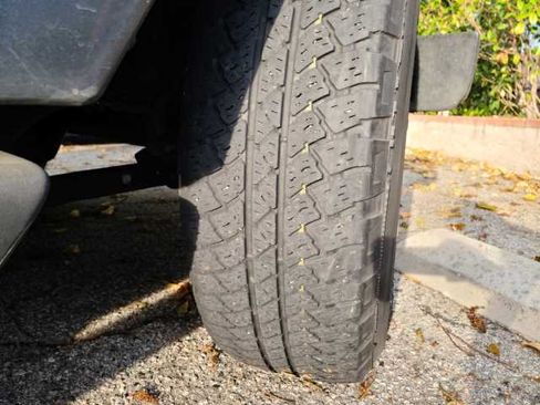 Used 2008 Jeep Wrangler Unlimited Sahara w/ Dual Top Group image 22