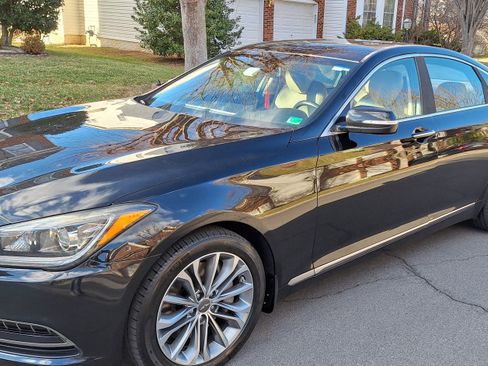 Used 2016 Hyundai Genesis 3.8 image 1