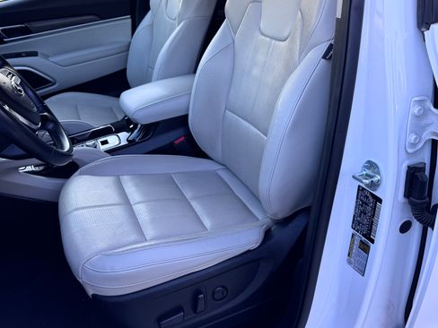 Used 2021 Kia Telluride EX FWD image 13