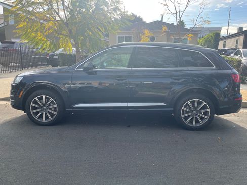 Used 2017 Audi Q7 3.0T Prestige image 4