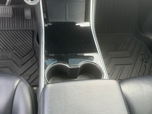 Used 2020 Tesla Model Y Long Range AWD/4WD image 13