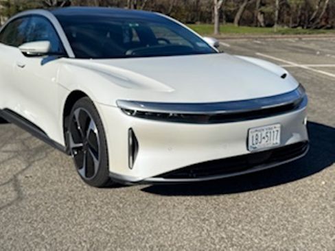 Used 2023 Lucid Air Touring image 2