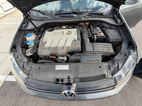 Used 2011 Volkswagen Jetta TDI FWD image 10