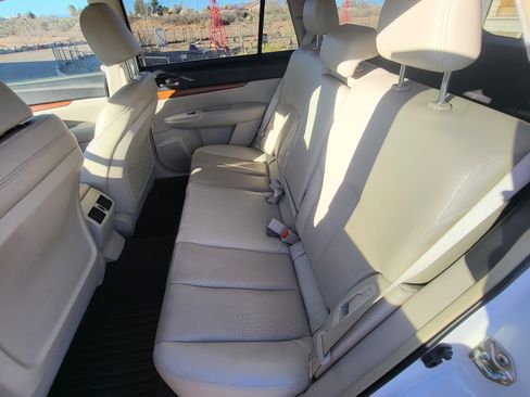 Used 2014 Subaru Outback 2.5i Limited image 12