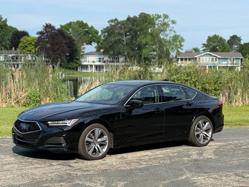 Used 2022 Acura TLX SH-AWD w/ Advance Package image 1