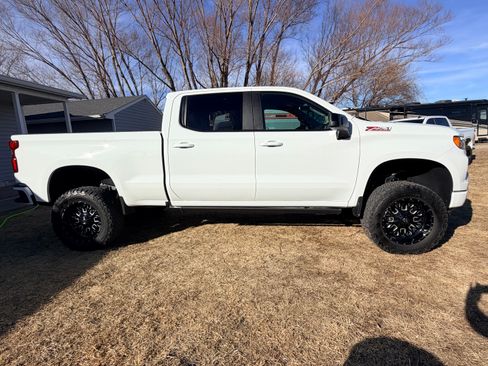 Used 2023 Chevrolet Silverado 1500 RST image 1