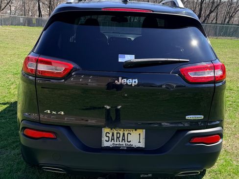 Used 2015 Jeep Cherokee Latitude image 9