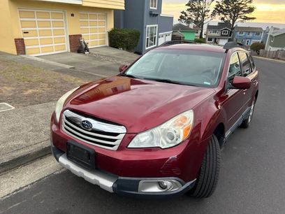 Used 2012 Subaru Outback 2.5i Limited w/ Moonroof Pkg