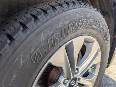 Used 2016 Hyundai Santa Fe Sport w/ Option Group 02 image 13