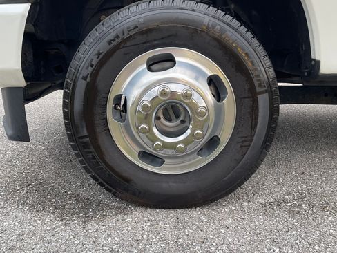 Used 2020 Ford F350 Platinum image 11