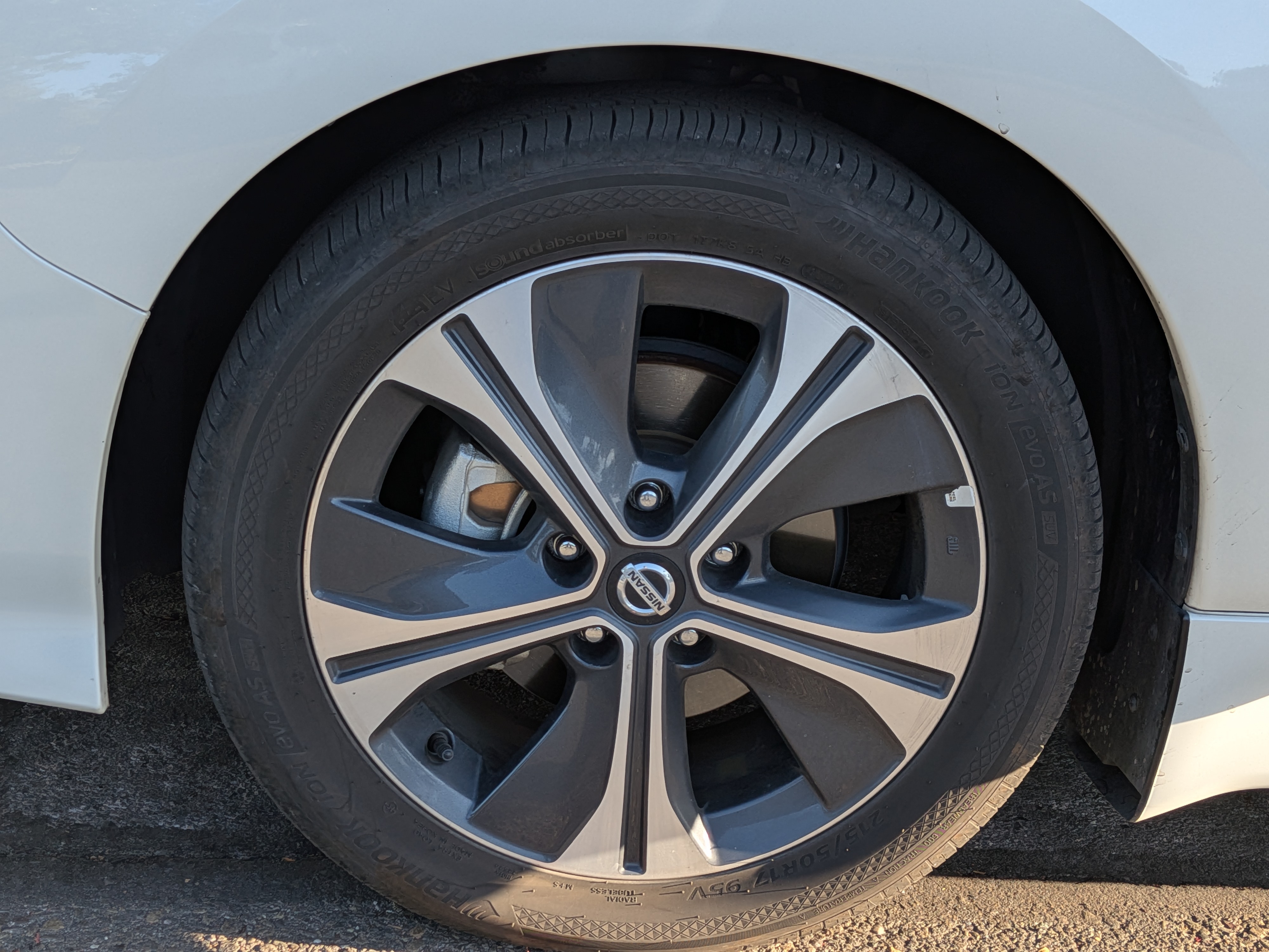 Used 2021 Nissan Leaf SV w/ SV Technology Package FWD image 11