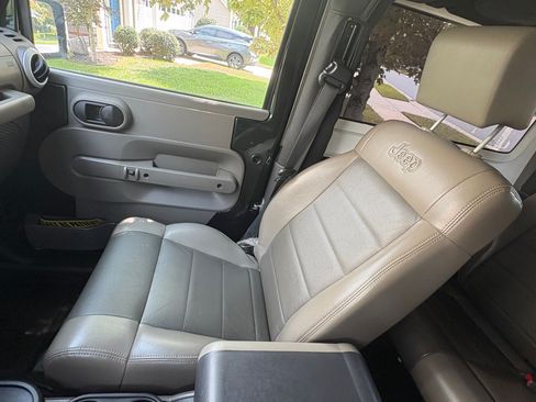 Used 2010 Jeep Wrangler Sahara AWD/4WD image 14