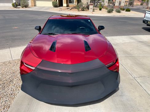 Used 2017 Chevrolet Camaro SS RWD image 5