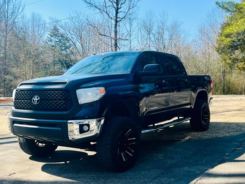 Used 2016 Toyota Tundra SR5 image 12