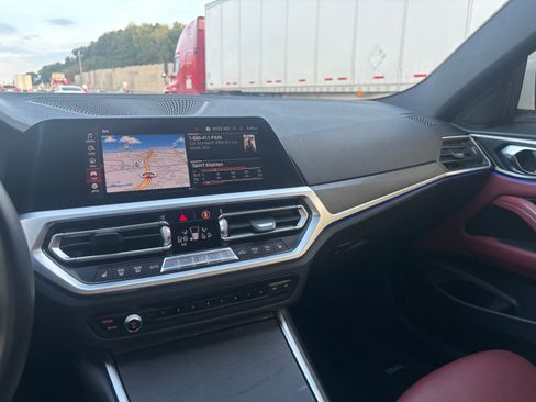 Used 2021 BMW 430i Coupe w/ Convenience Package image 17