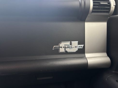 Used 2012 Toyota FJ Cruiser 4WD w/ Convenience Pkg image 25