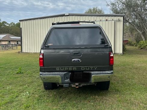 Used 2015 Ford F250 Lariat w/ FX4 Off-Road Package image 5