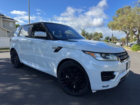 Used 2016 Land Rover Range Rover Sport SE AWD/4WD image 4