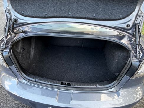 Used 2008 MAZDA MAZDA3 i Touring image 14