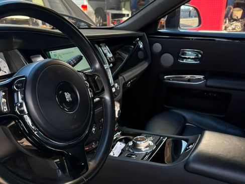 Used 2015 Rolls-Royce Ghost RWD image 6