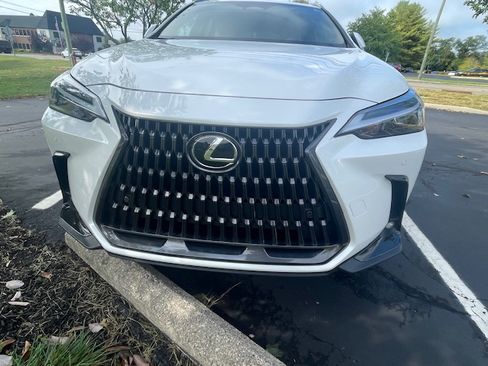 Used 2025 Lexus NX 250 AWD image 6