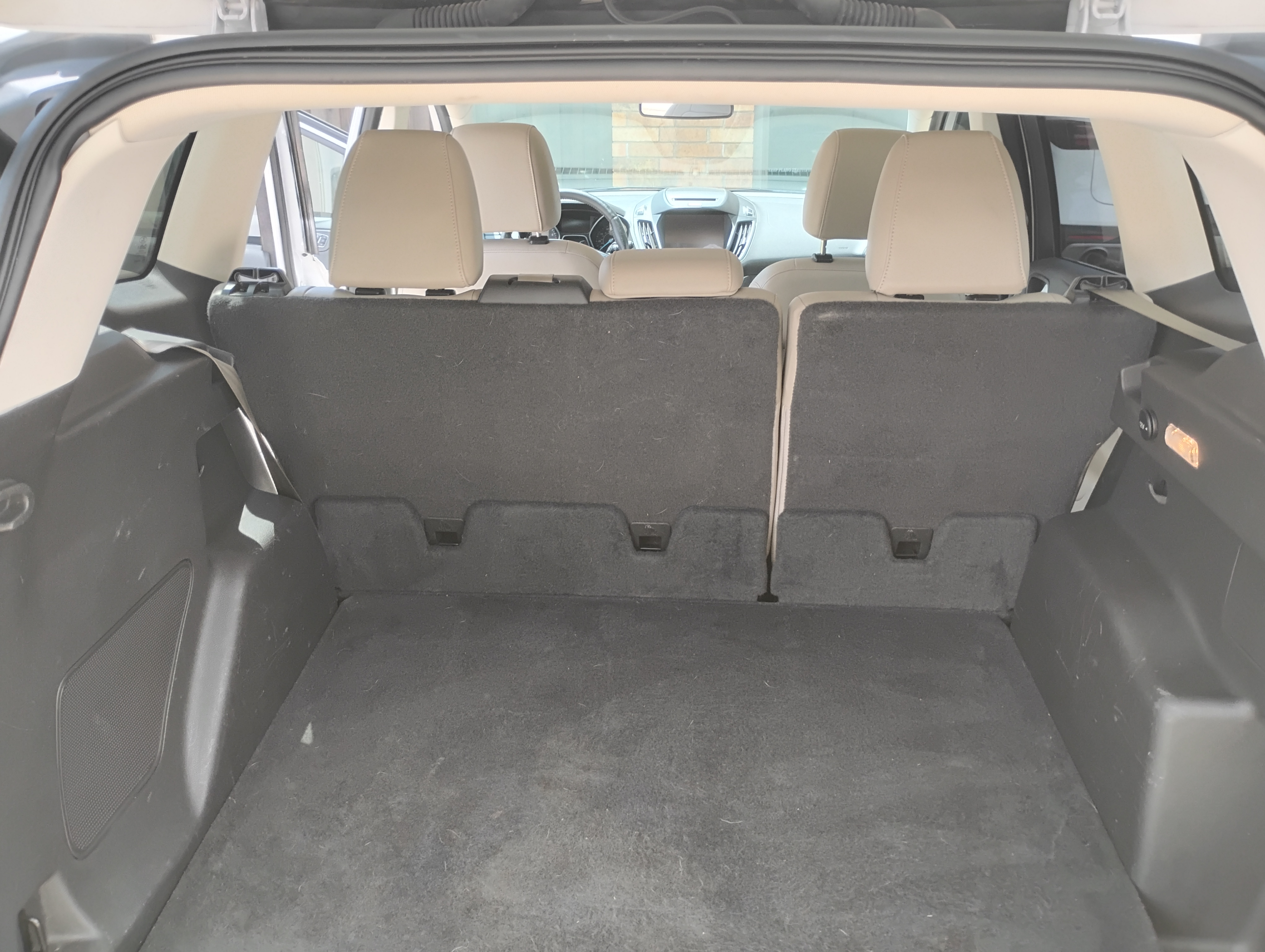 Used 2017 Ford Escape Titanium FWD image 8