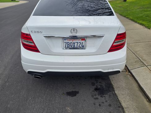 Used 2013 Mercedes-Benz C 250 Sedan image 4