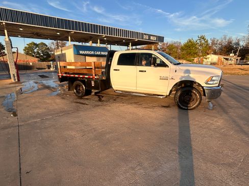 Used 2017 RAM 3500 SLT w/ Quick Order Package 29G SLT AWD/4WD image 8