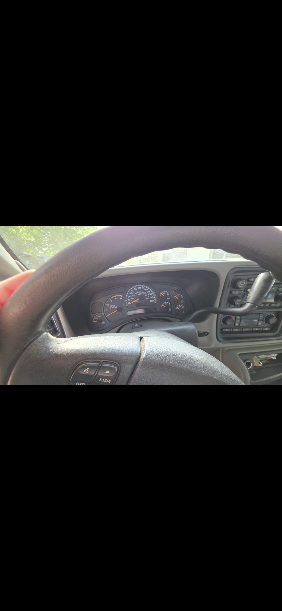 Used 2005 Chevrolet Silverado 2500 LT w/ Heavy-Duty Power Package AWD/4WD image 8