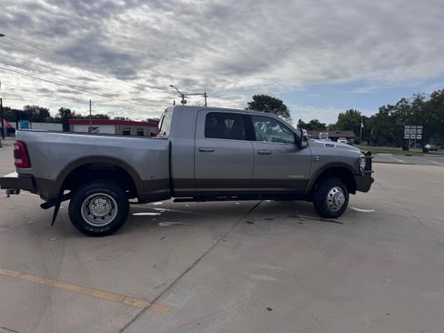 Used 2024 RAM 3500 Limited image 10