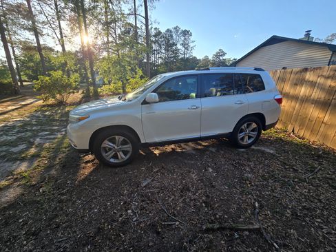Used 2013 Toyota Highlander Limited FWD image 7