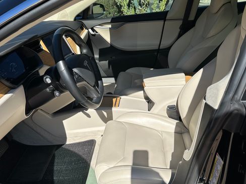 Used 2018 Tesla Model S 100D image 6