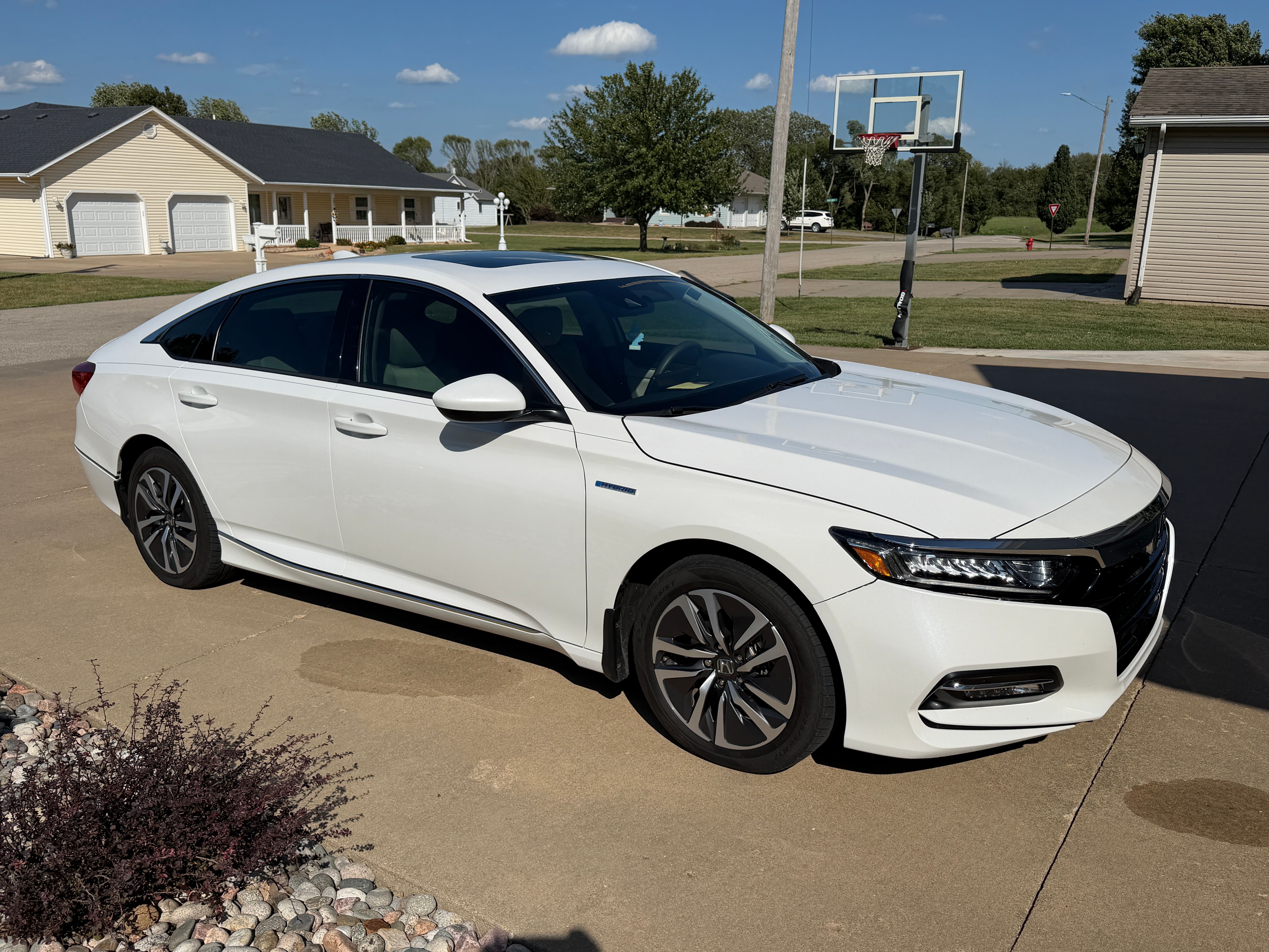 Used 2020 Honda Accord EX image 6