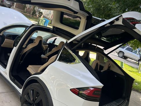 Used 2016 Tesla Model X Performance image 5