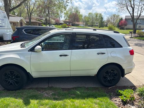 Used 2009 Acura MDX w/ Technology & Entertainment image 2