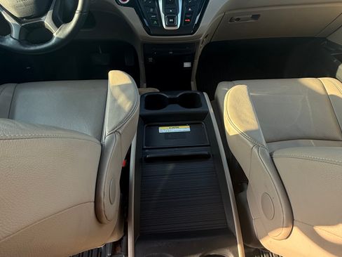 Used 2019 Honda Odyssey Elite image 10