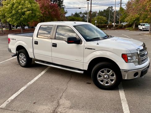 Used 2013 Ford F150 XLT w/ Luxury Equipment Group image 5