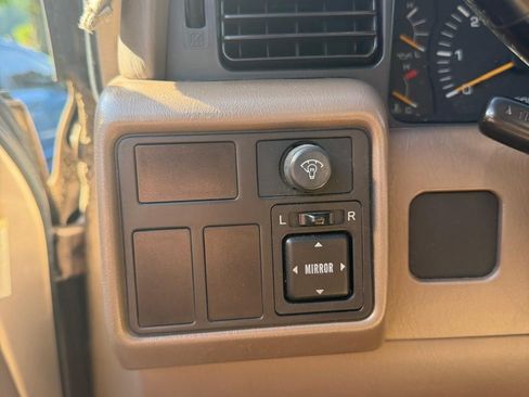 Used 1997 Lexus LX 450 4WD image 22